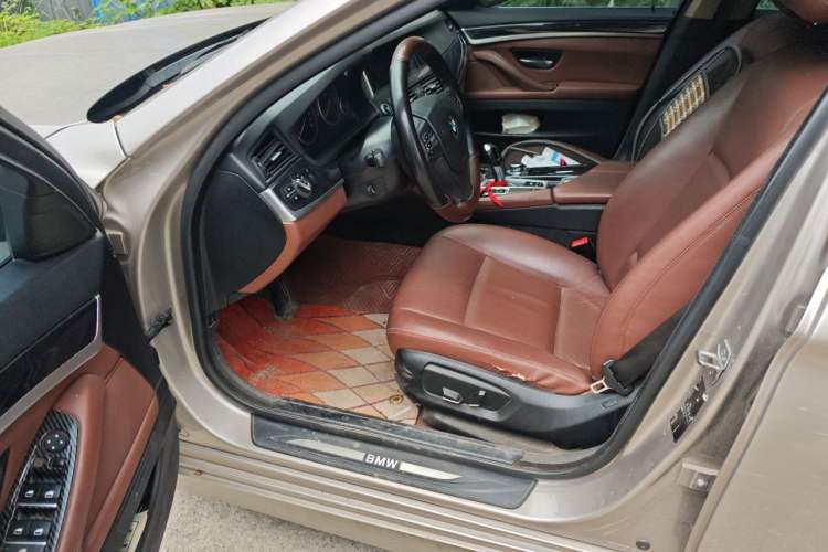 Used BMW 5 Series 2015 520i Elegant Edition Driver Seat