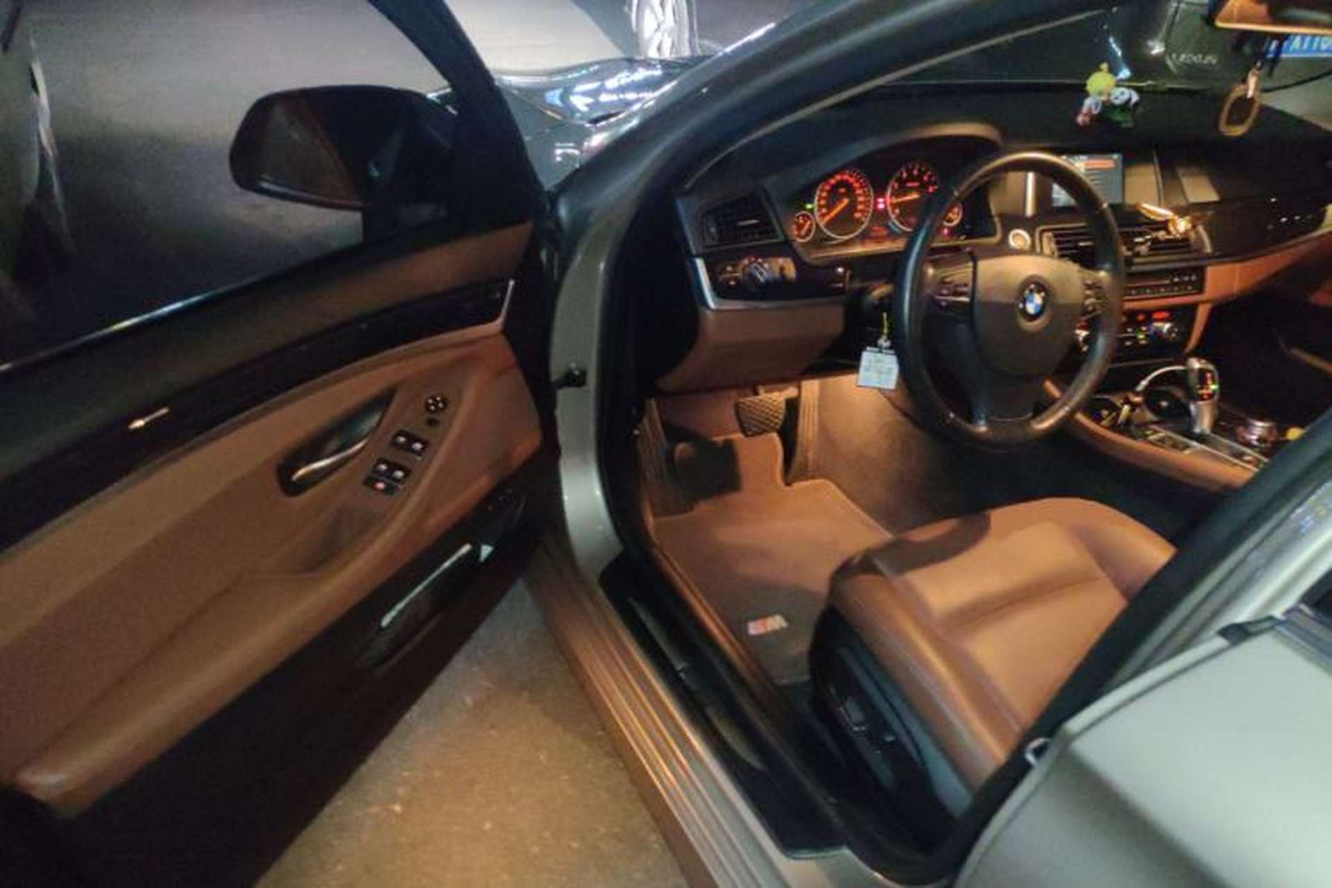 Used BMW 5 Series 2015 520i Elegant Edition Driver Seat