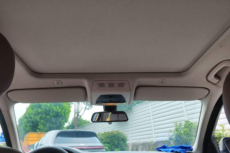 Used BMW 5 Series 2015 520i Elegant Edition Headliner