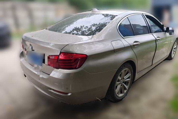 Used BMW 5 Series 2015 520i Elegant Edition Rear Right 45 Deg