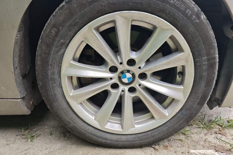 Used BMW 5 Series 2015 520i Elegant Edition Right Front Wheel Hub