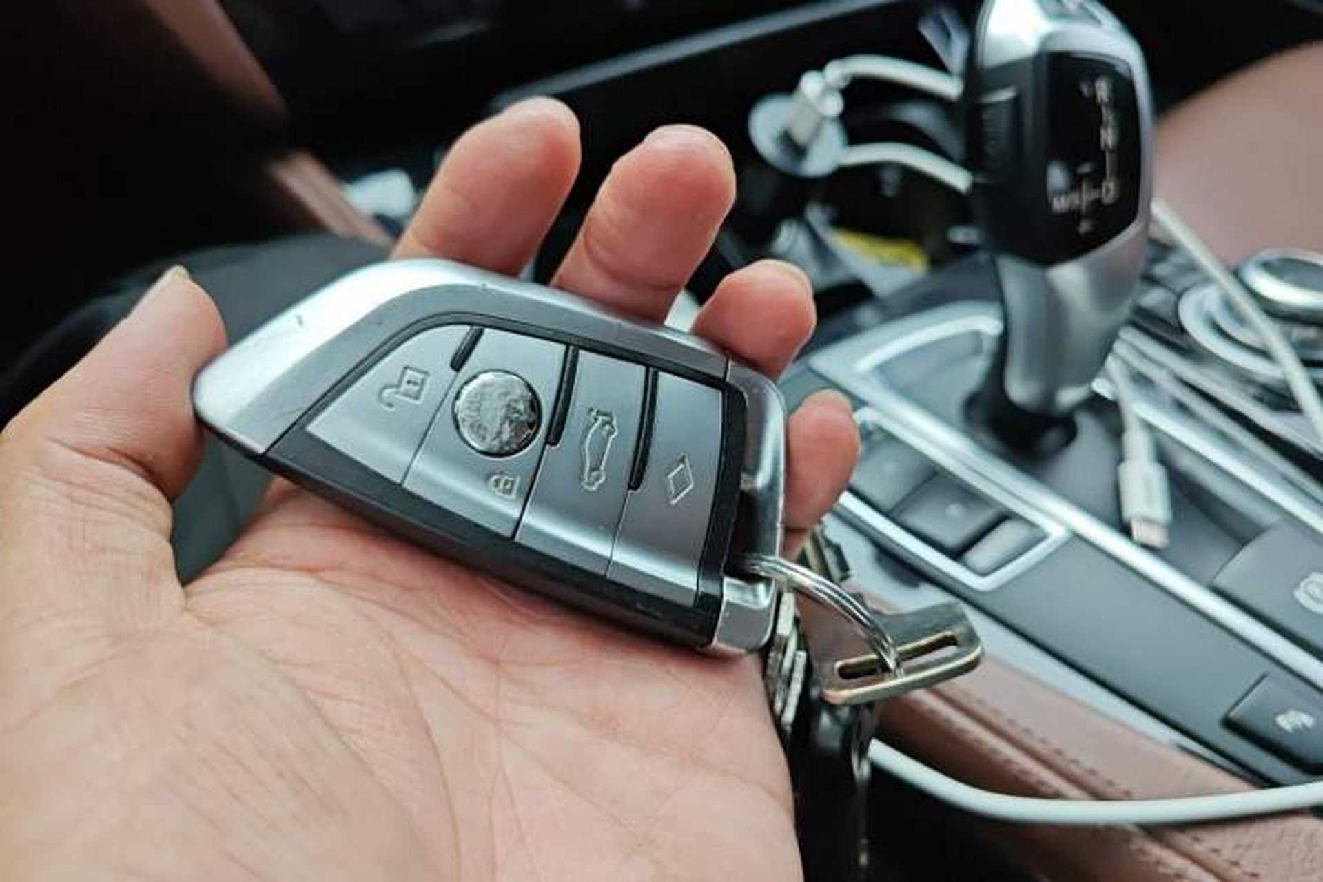 Used BMW 5 Series 2015 520i Elegant Edition Vehicle Key