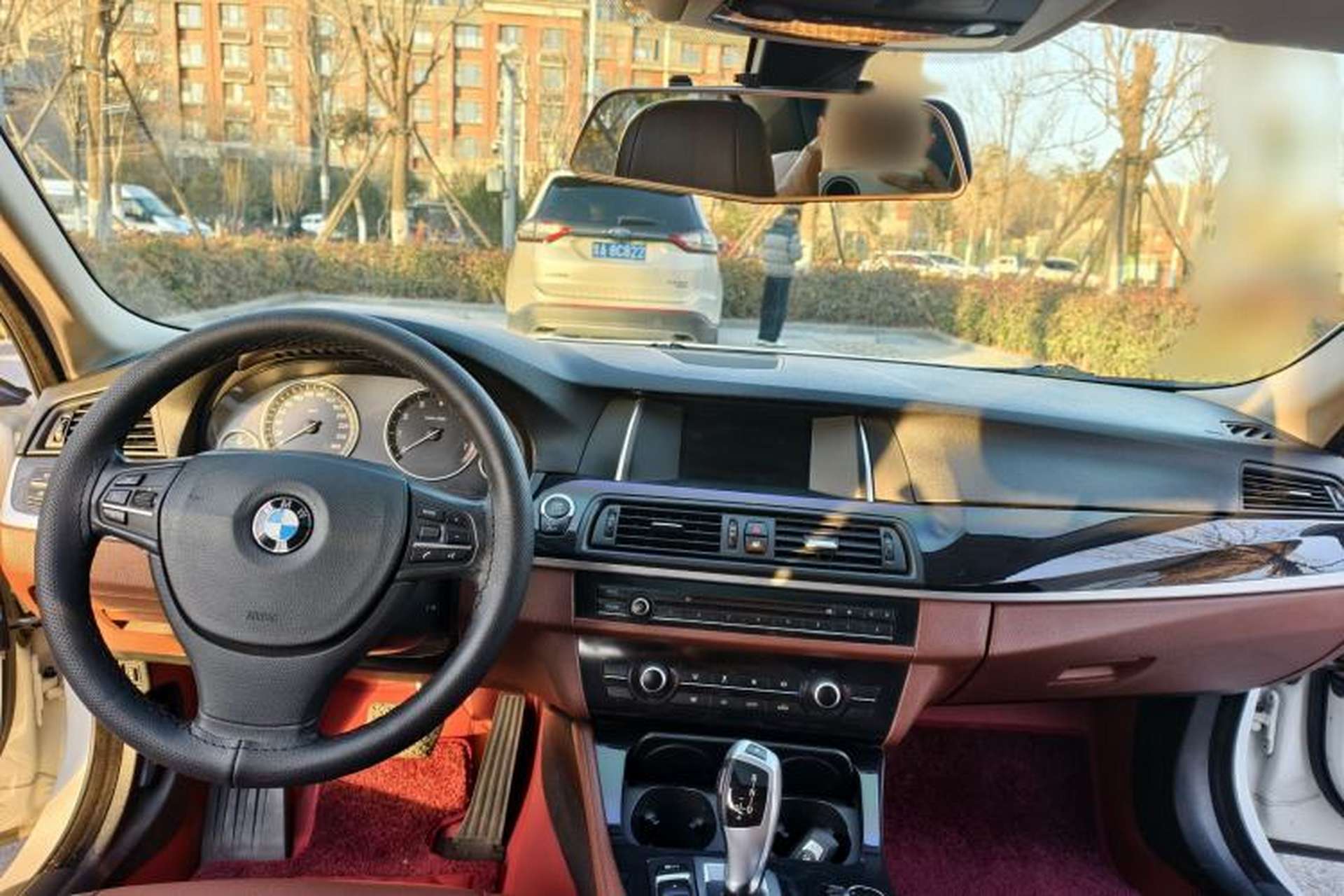 Used BMW 5 Series 2015 520i Elegant Edition Audio And AC Panel