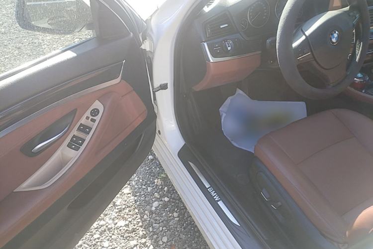 Used BMW 5 Series 2015 520i Elegant Edition Driver Seat