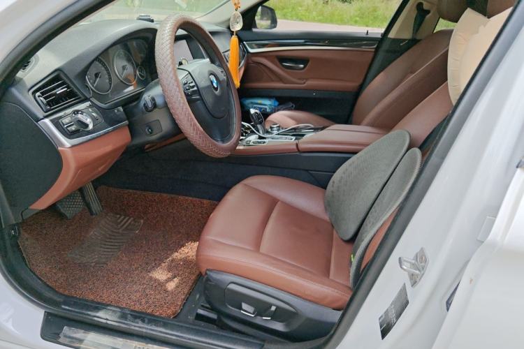 Used BMW 5 Series 2015 520i Elegant Edition Driver Seat