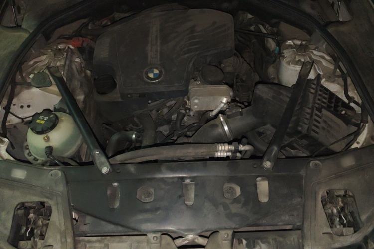 Used BMW 5 Series 2015 520i Elegant Edition Engine Bay