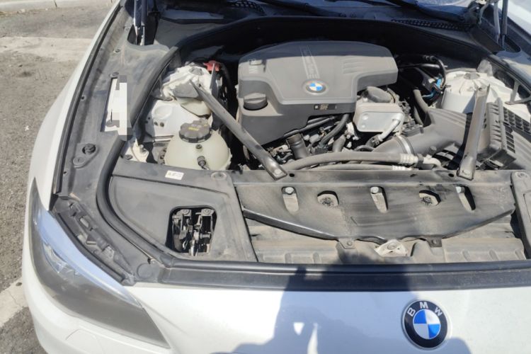 Used BMW 5 Series 2015 520i Elegant Edition Engine Bay Right