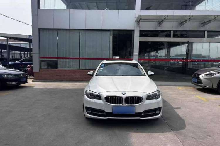 Used BMW 5 Series 2015 520i Elegant Edition Exterior 1