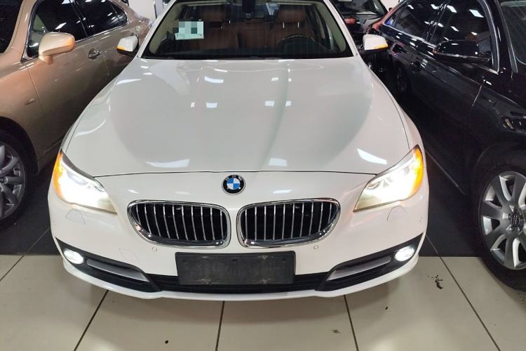 Used BMW 5 Series 2015 520i Elegant Edition Exterior 1
