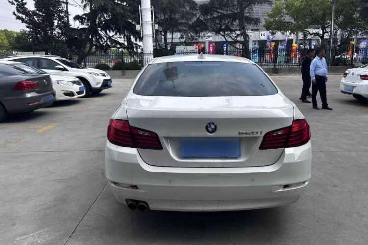 Used BMW 5 Series 2015 520i Elegant Edition Exterior 2