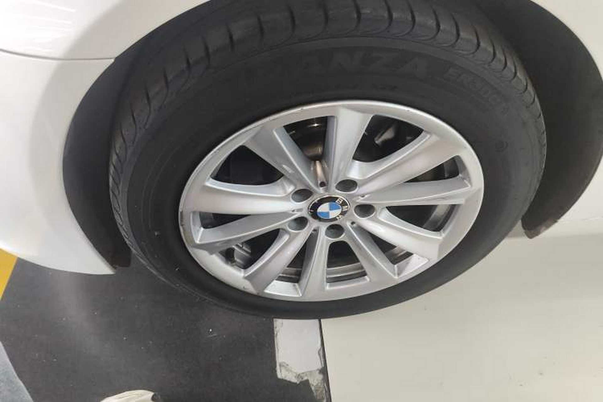 Used BMW 5 Series 2015 520i Elegant Edition Exterior 3