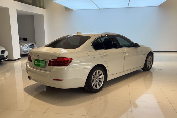 Used BMW 5 Series 2015 520i Elegant Edition Exterior 4