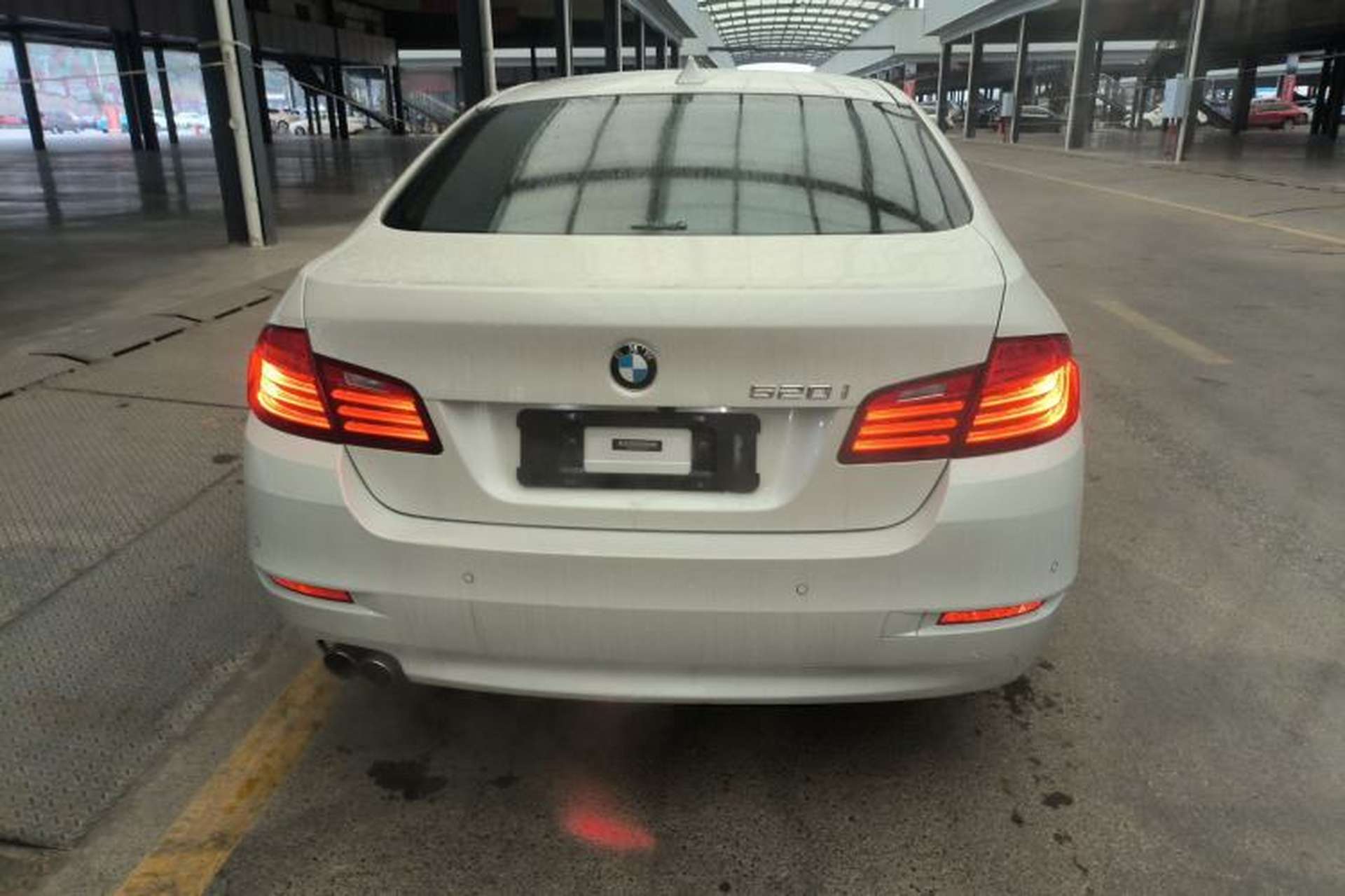 Used BMW 5 Series 2015 520i Elegant Edition Exterior 4
