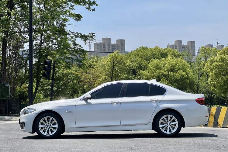 Used BMW 5 Series 2015 520i Elegant Edition Exterior 5