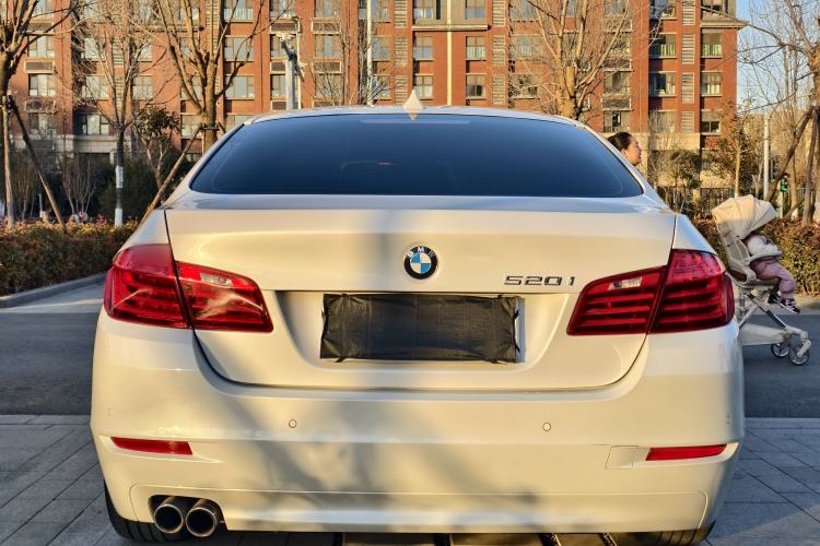 Used BMW 5 Series 2015 520i Elegant Edition Exterior 5