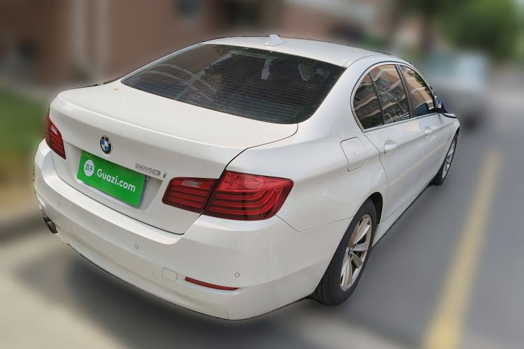 Used BMW 5 Series 2015 520i Elegant Edition Exterior 5