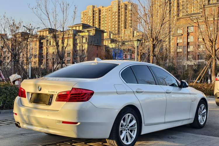 Used BMW 5 Series 2015 520i Elegant Edition Exterior 6