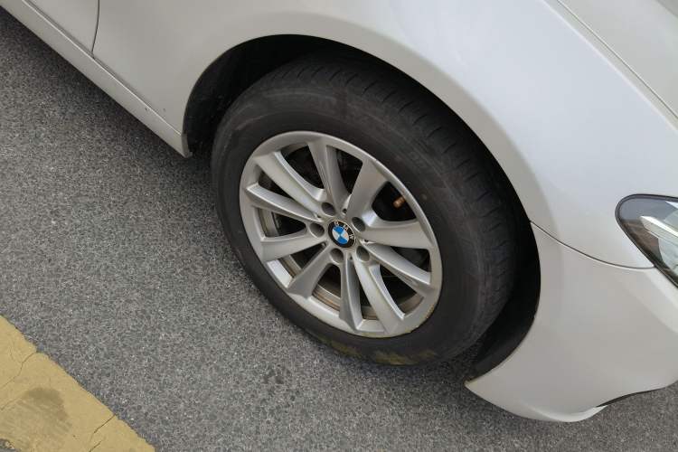 Used BMW 5 Series 2015 520i Elegant Edition Exterior 7