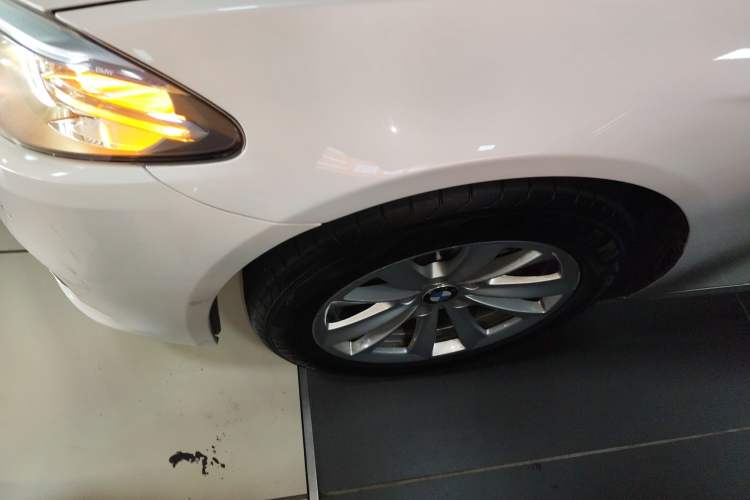 Used BMW 5 Series 2015 520i Elegant Edition Exterior 7