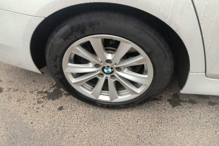 Used BMW 5 Series 2015 520i Elegant Edition Exterior 8