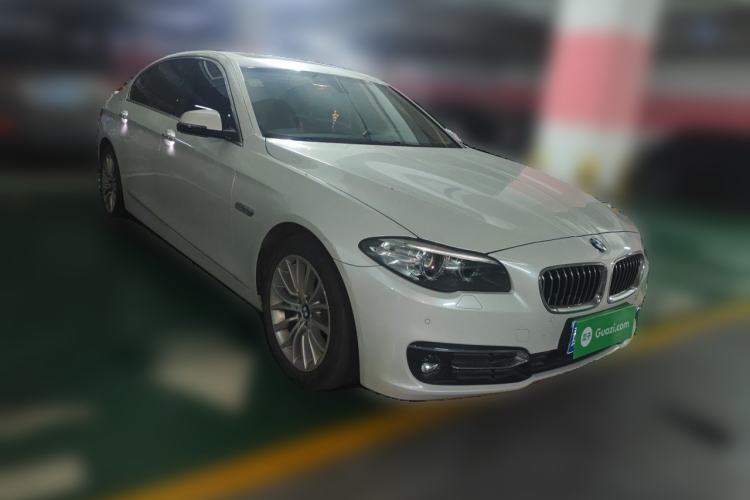 Used BMW 5 Series 2015 535Li Leading Model Front Right 45 Deg
