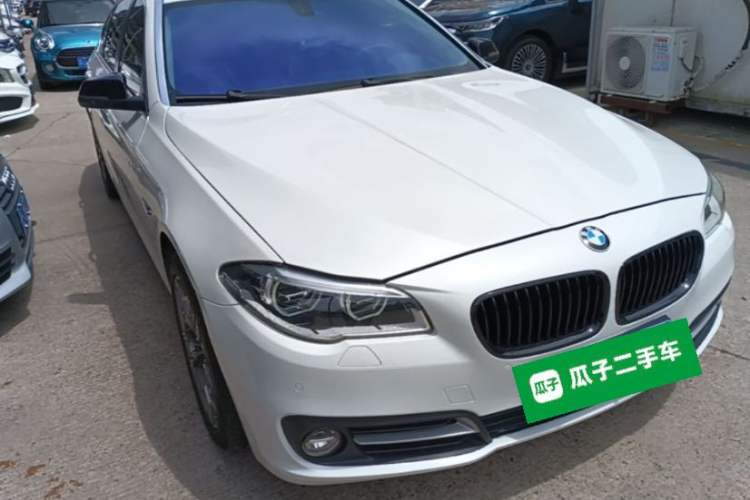 Used BMW 5 Series 2015 535Li Leading Model Front Right 45 Deg