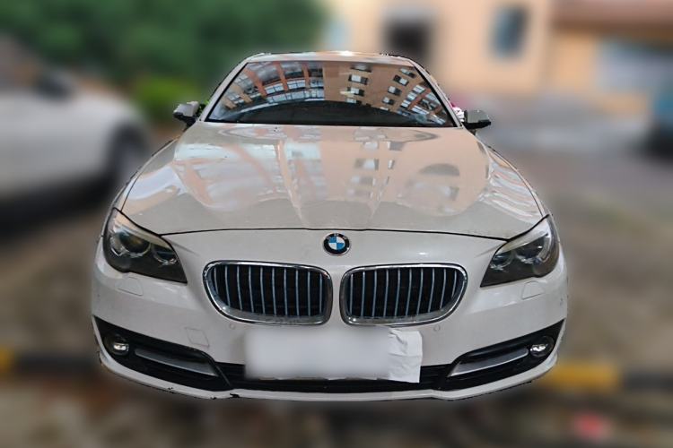 Used BMW 5 Series 2015 520i Elegant Edition Front