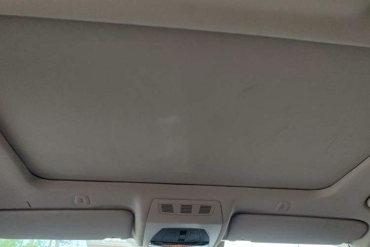 Used BMW 5 Series 2015 520i Elegant Edition Headliner