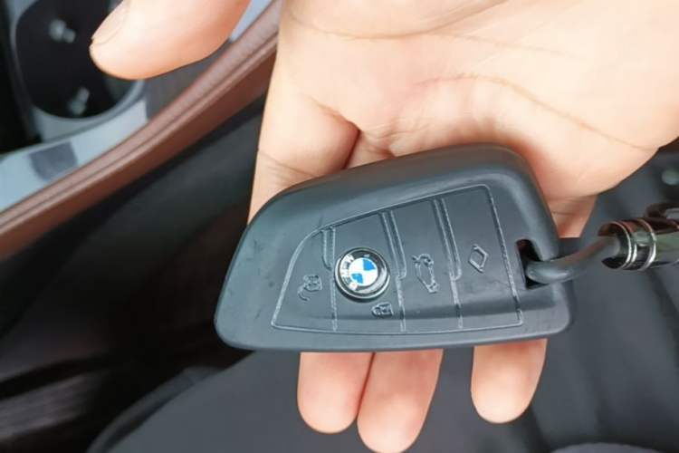 Used BMW 5 Series 2015 535Li Leading Model Interior 1