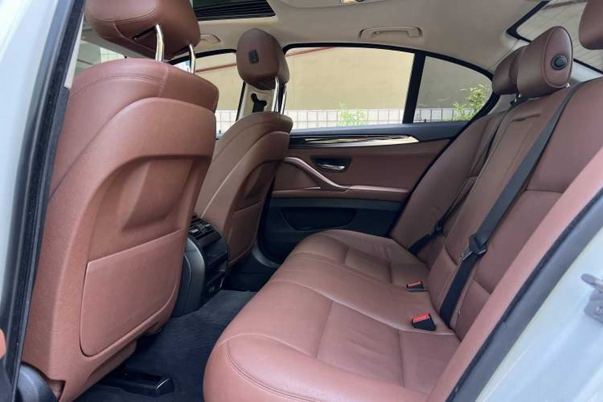 Used BMW 5 Series 2015 520i Elegant Edition Interior 3