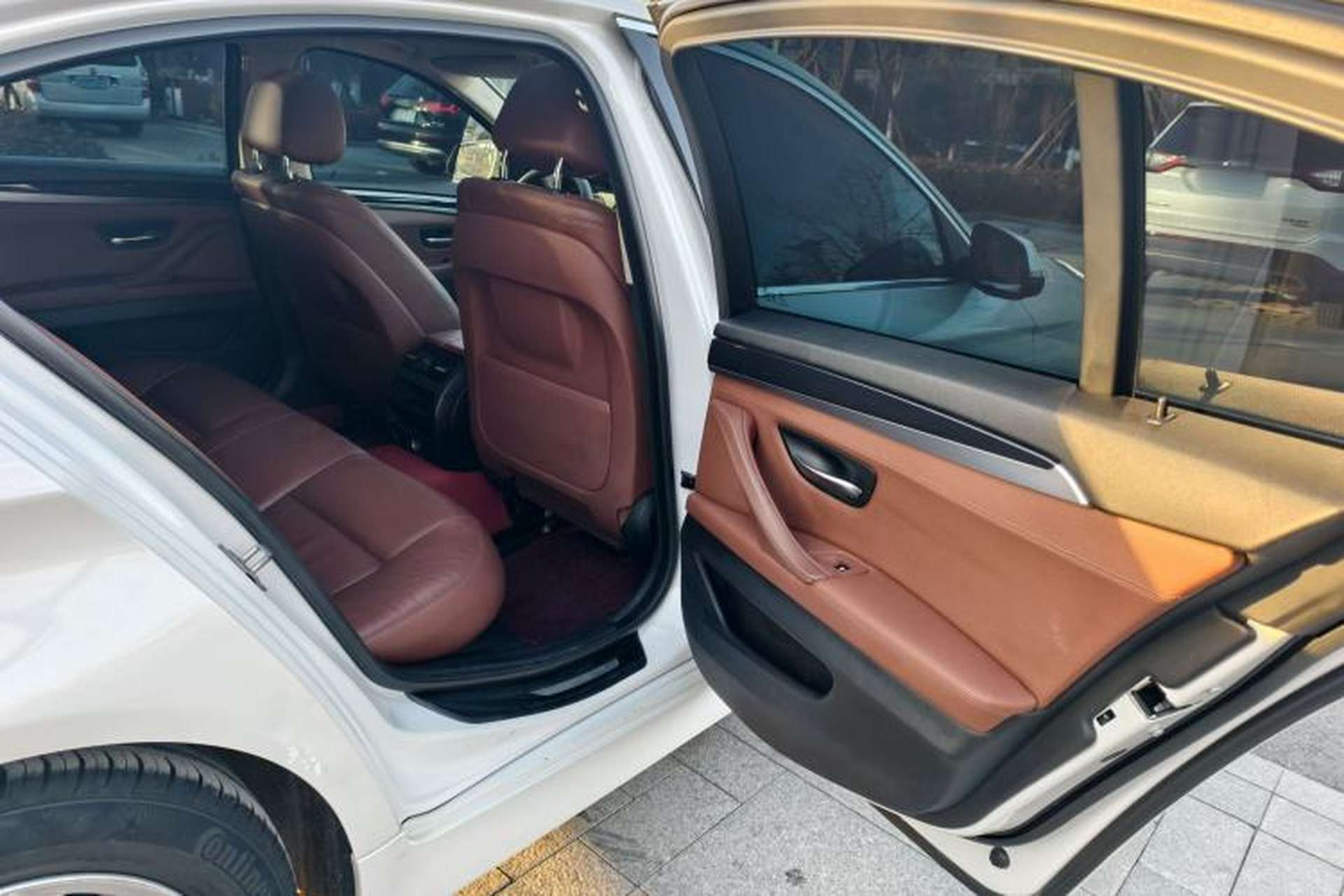 Used BMW 5 Series 2015 520i Elegant Edition Interior 3