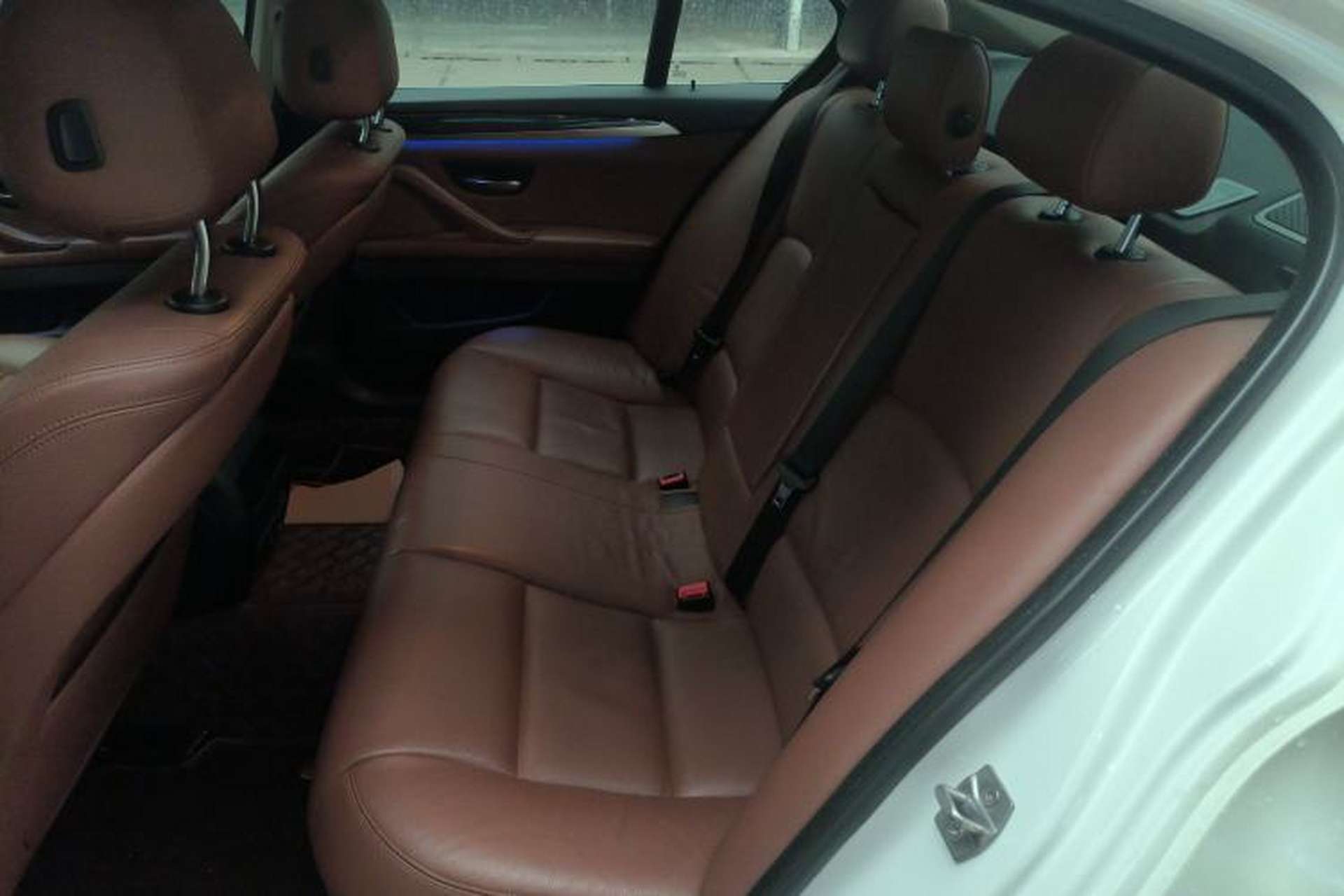Used BMW 5 Series 2015 520i Elegant Edition Interior 4