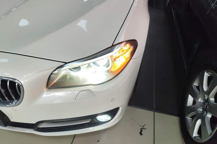 Used BMW 5 Series 2015 520i Elegant Edition Left Front Headlight