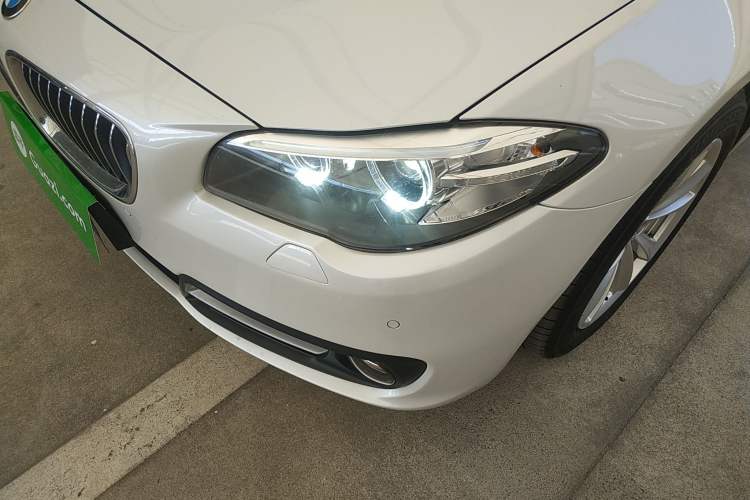 Used BMW 5 Series 2015 520i Elegant Edition Left Front Headlight