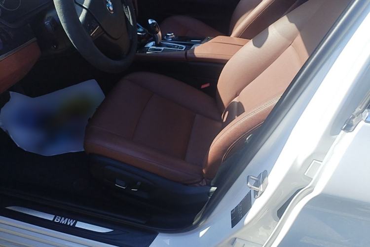 Used BMW 5 Series 2015 520i Elegant Edition Left Front Seat
