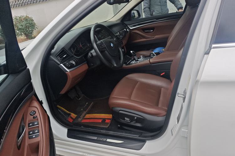 Used BMW 5 Series 2015 520i Elegant Edition Left Front Seat