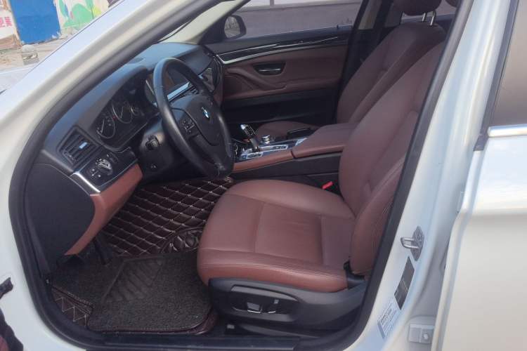 Used BMW 5 Series 2015 520i Elegant Edition Left Front Seat
