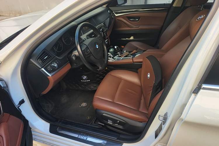 Used BMW 5 Series 2015 520i Elegant Edition Left Front Seat