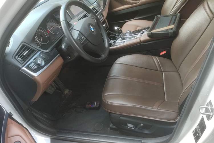 Used BMW 5 Series 2015 520i Elegant Edition Left Front Seat