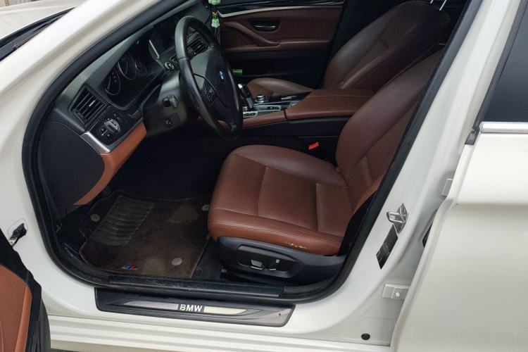 Used BMW 5 Series 2015 520i Elegant Edition Left Front Seat