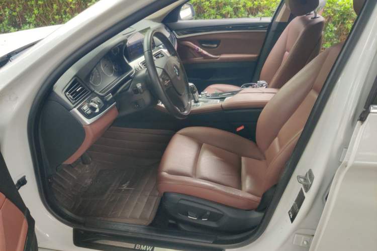 Used BMW 5 Series 2015 520i Elegant Edition Left Front Seat