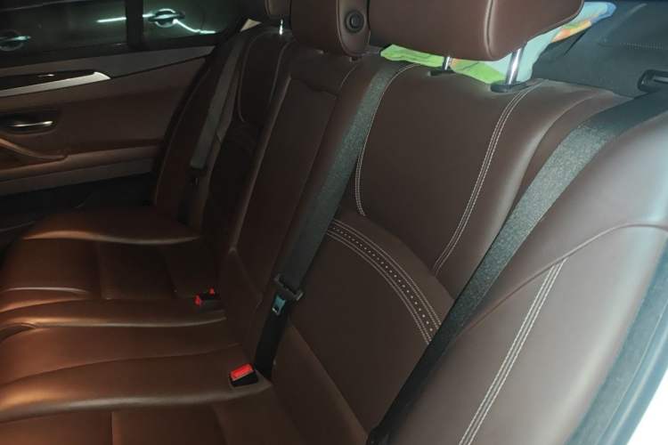 Used BMW 5 Series 2015 535Li Leading Model Left Rear Seat