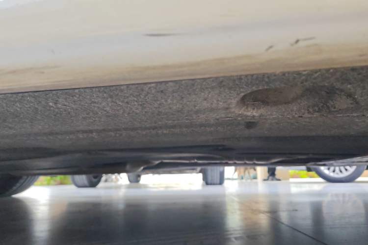 Used BMW 5 Series 2015 520i Elegant Edition Left Side Sill