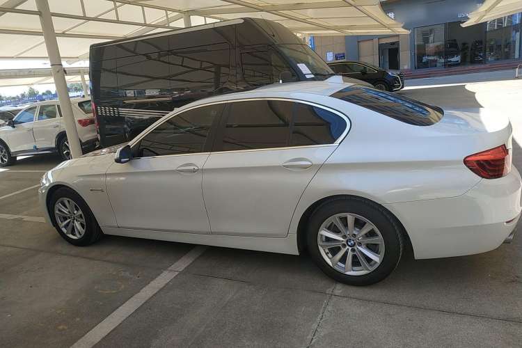 Used BMW 5 Series 2015 520i Elegant Edition Left Side
