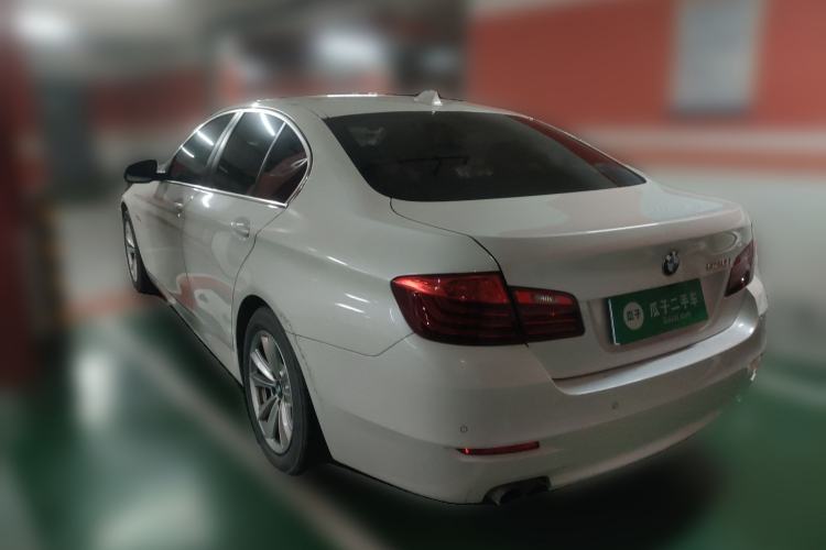 Used BMW 5 Series 2015 520i Elegant Edition Rear Left 45 Deg