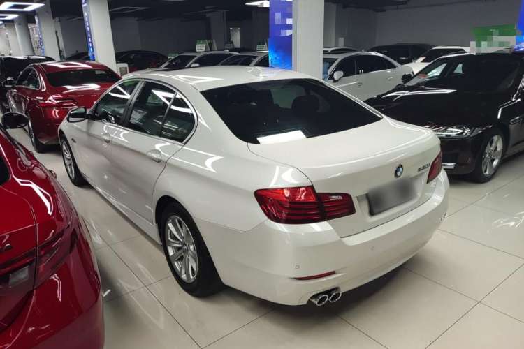 Used BMW 5 Series 2015 520i Elegant Edition Rear Left 45 Deg
