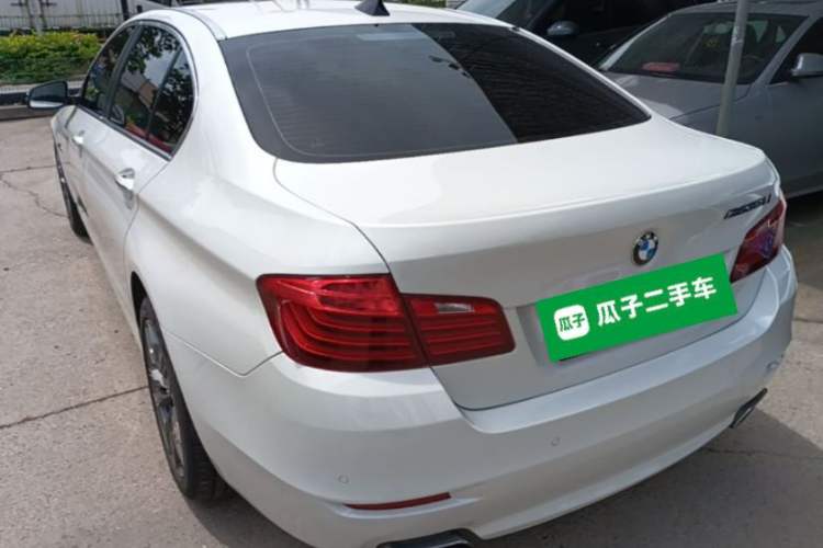 Used BMW 5 Series 2015 535Li Leading Model Rear Left 45 Deg