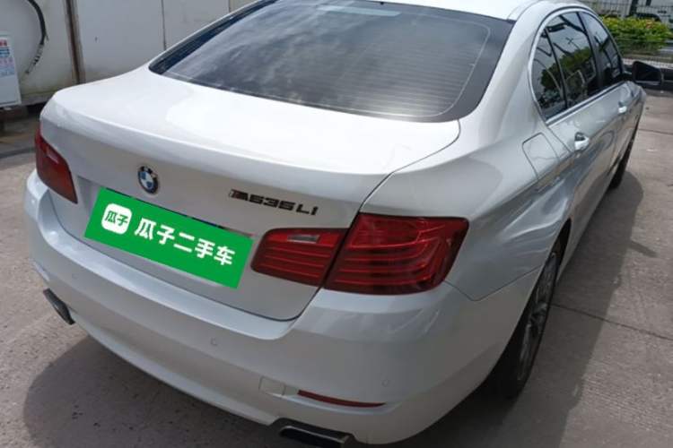 Used BMW 5 Series 2015 535Li Leading Model Rear Right 45 Deg