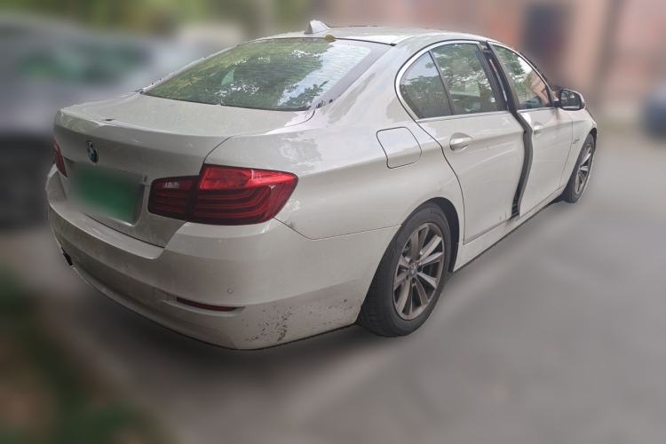 Used BMW 5 Series 2015 520i Elegant Edition Rear Right 45 Deg