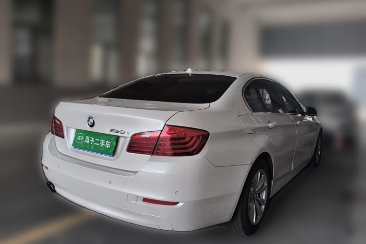 Used BMW 5 Series 2015 520i Elegant Edition Rear Right 45 Deg